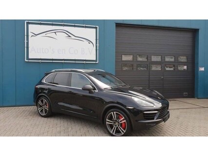 Porsche-Cayenne