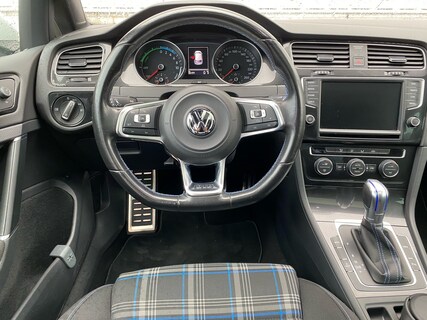 Volkswagen-Golf