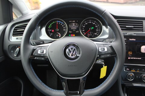 Volkswagen-Golf