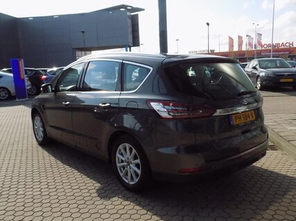 Ford-S-Max