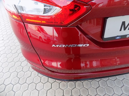 Ford-Mondeo