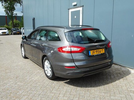 Ford-Mondeo