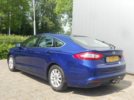 Ford-Mondeo