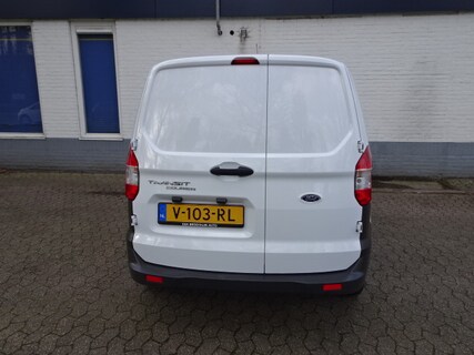 Ford-Transit Courier