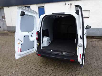 Ford-Transit Courier