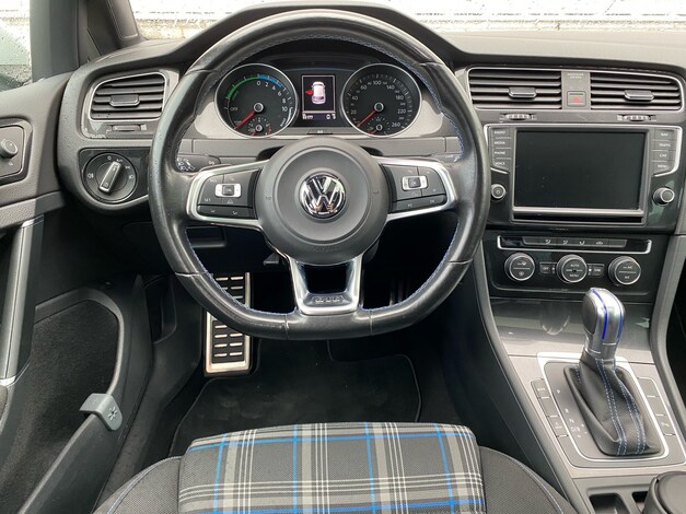 Volkswagen-Golf
