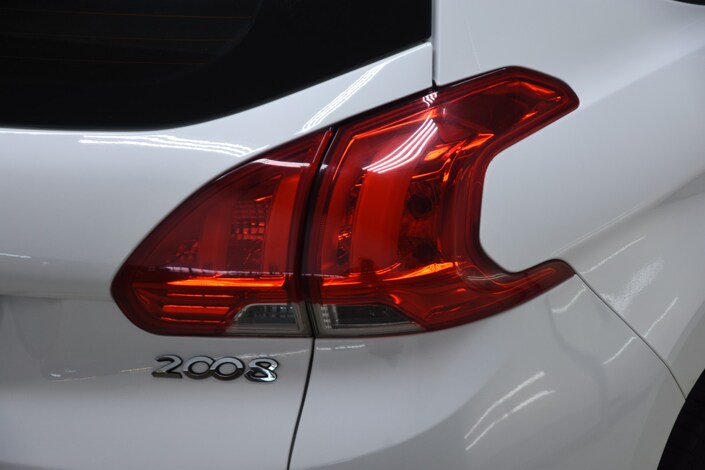 Peugeot-2008