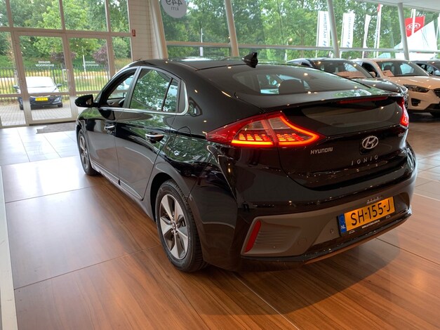 Hyundai-Ioniq