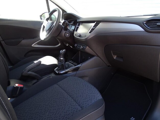 Opel-Crossland X