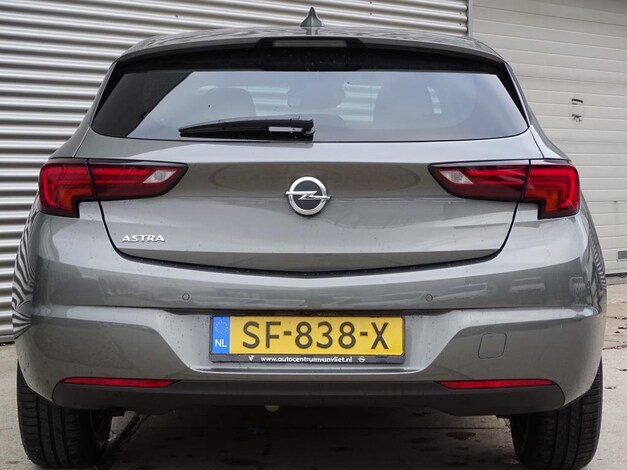Opel-Astra
