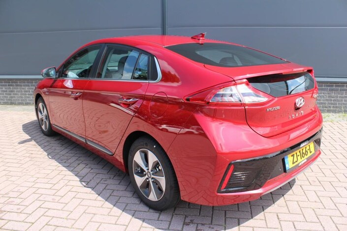 Hyundai-Ioniq