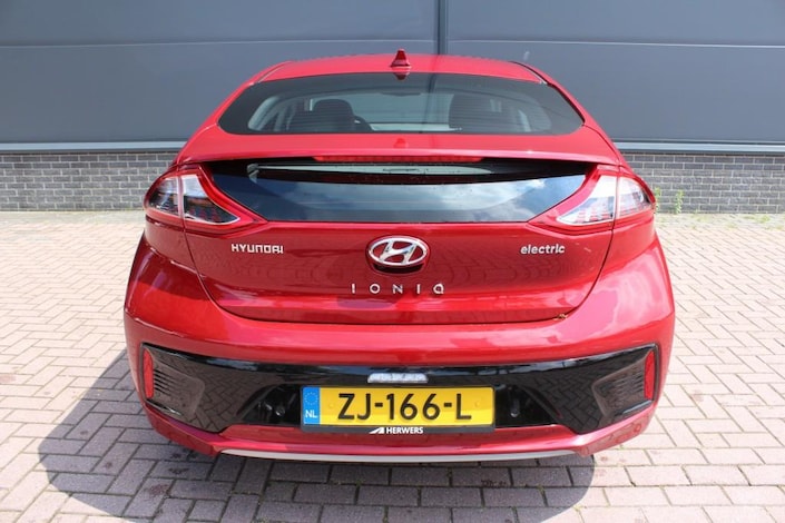 Hyundai-Ioniq
