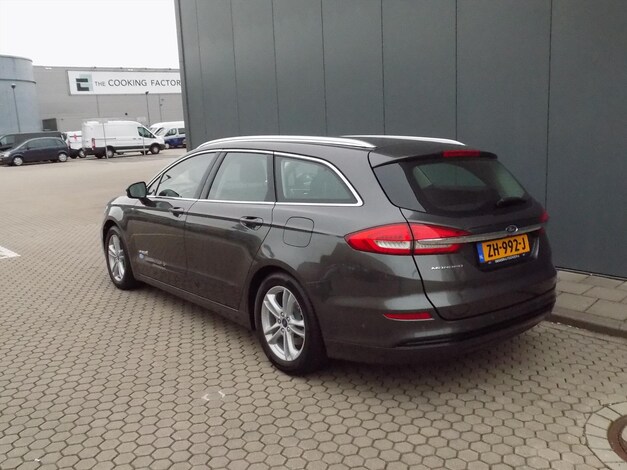 Ford-Mondeo
