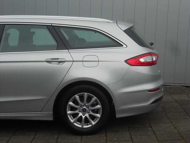 Ford-Mondeo