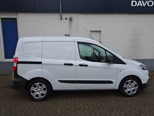 Ford-Transit Courier