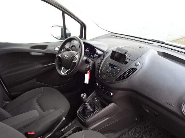 Ford-Transit Courier