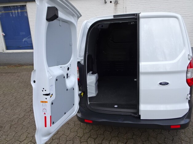 Ford-Transit Courier